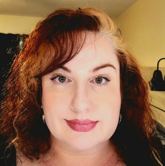 Meet your Posher, Lisa - Picture 1 of 1